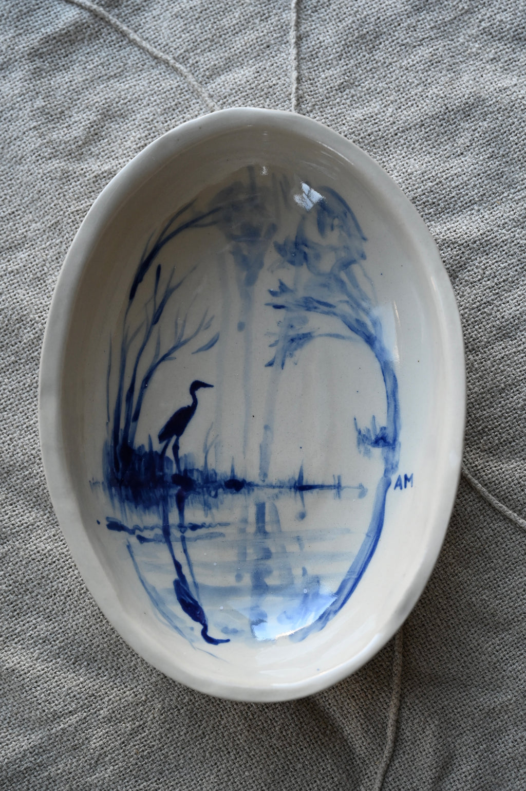 Ovale schaal met reiger